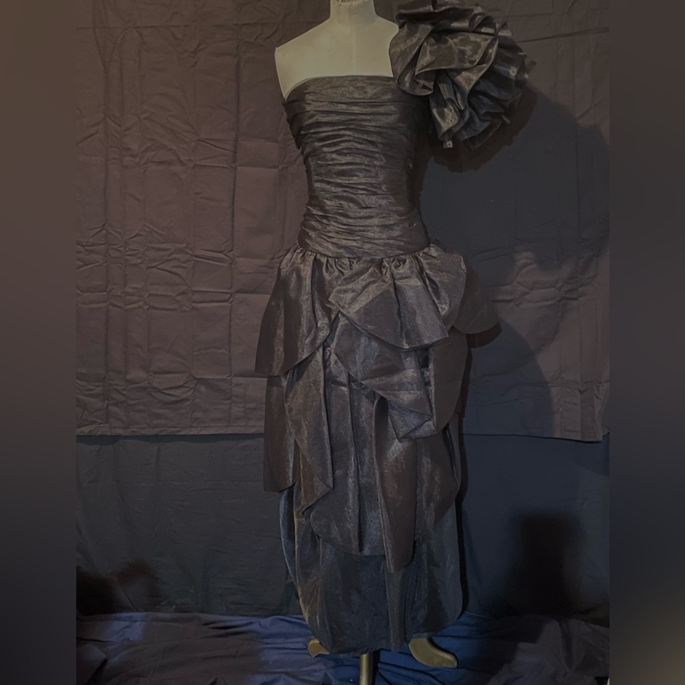 Vintage Black Custom Made Gown 0 Never Worn Gorgeous 1 Shoulder